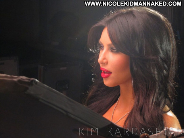 Kim Kardashian No Source Usa Babe Sexy Cleavage Celebrity Beautiful