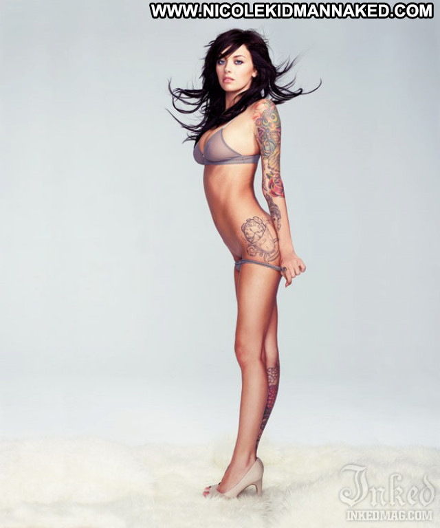 Emma Mae Old Celebrity Posing Hot Usa Babe Beautiful Tattoos