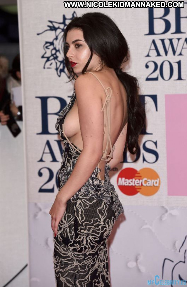 Charli Xcx Brit Awards Sideboob Posing Hot Awards Beautiful Babe