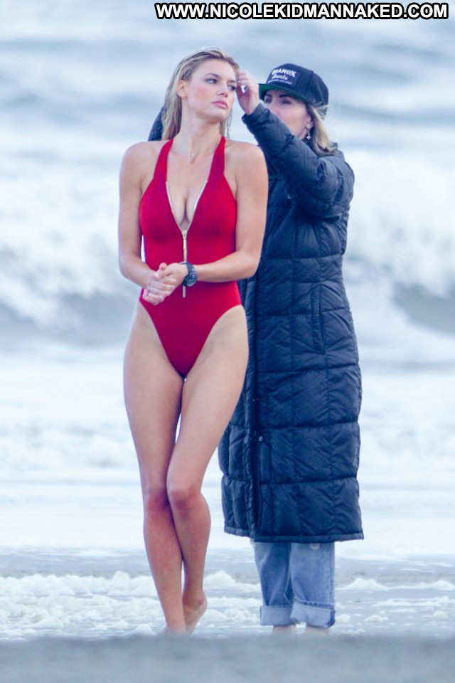 Kelly Rohrbach No Source Posing Hot Beautiful Usa Celebrity Swimsuit