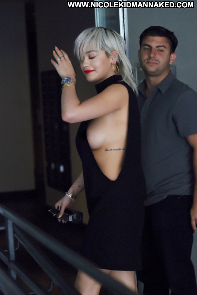 Rita Ora New York Babe Posing Hot Braless New York Sideboob Celebrity