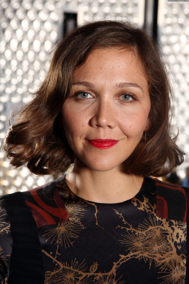 Maggie Gyllenhaal Celebrity Beautiful Babe Posing Hot Cute Sexy Doll