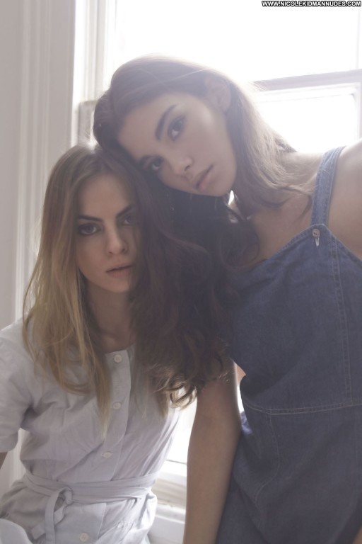 Cindy Mello 038 Emma Salahi Babe Beautiful Celebrity Posing Hot Straight Photoshoot